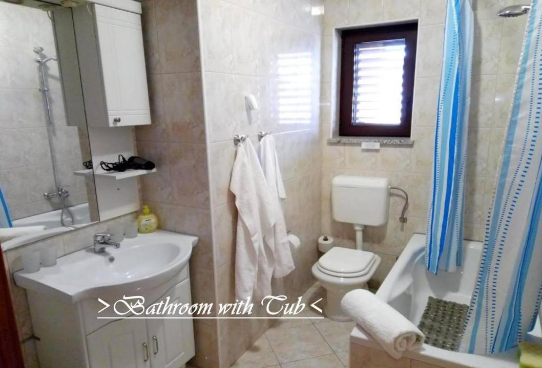 Appartement House White Stone Split à Podstrana Chambre photo