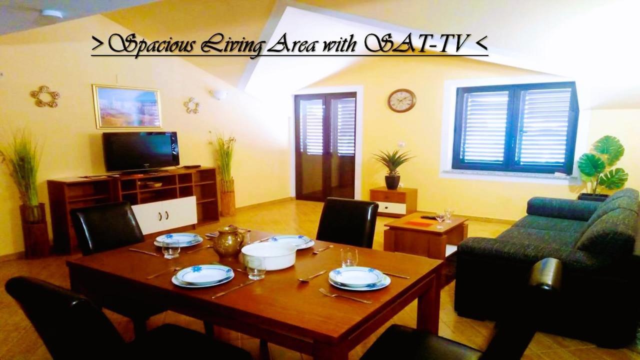Appartement House White Stone Split à Podstrana Extérieur photo